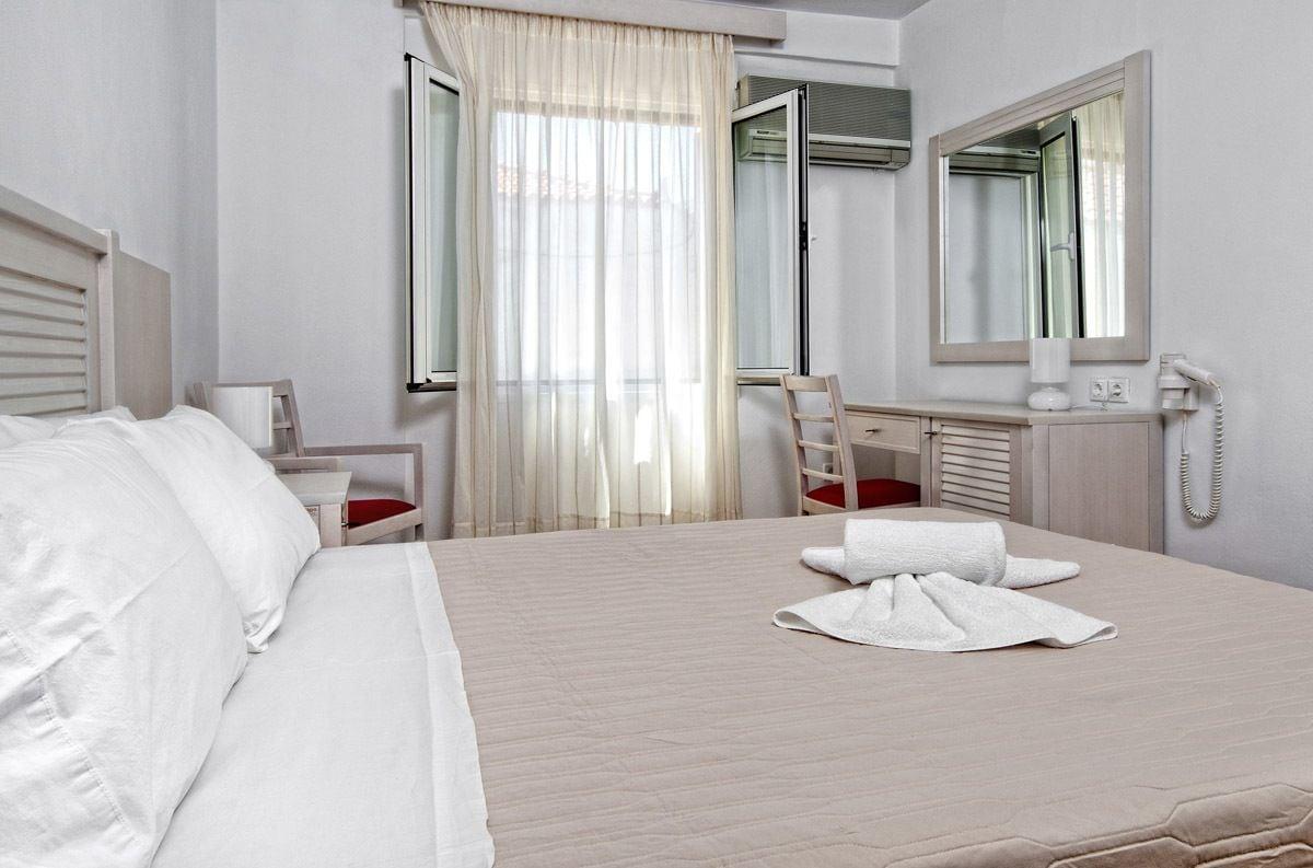 Kerkis Bay Hotel มาราโธคามปอส ภายนอก รูปภาพ