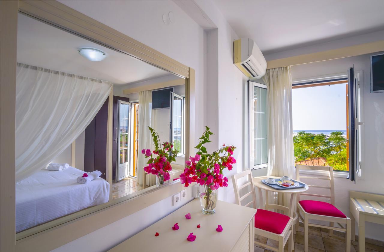 Kerkis Bay Hotel มาราโธคามปอส ภายนอก รูปภาพ